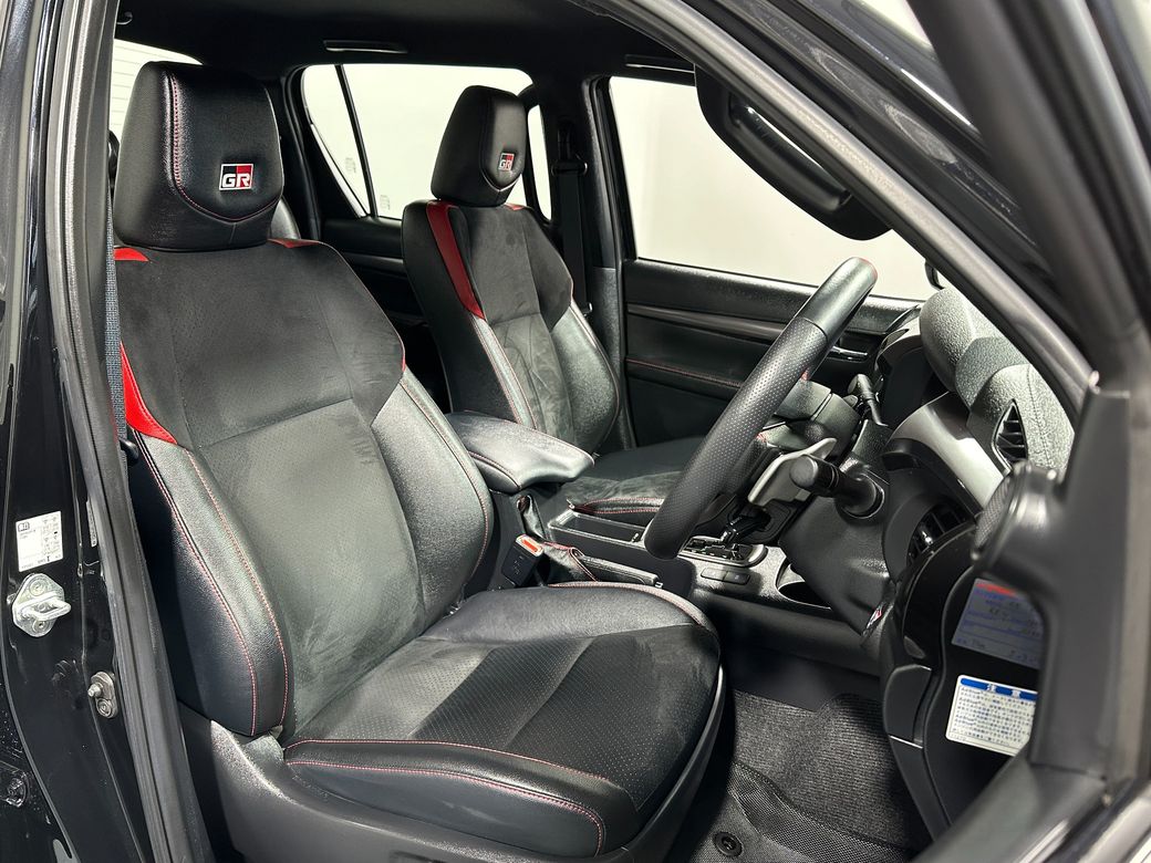 2024 Toyota Hilux