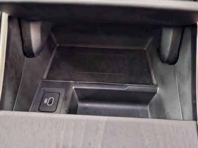 2025 Land Rover Range Rover Velar