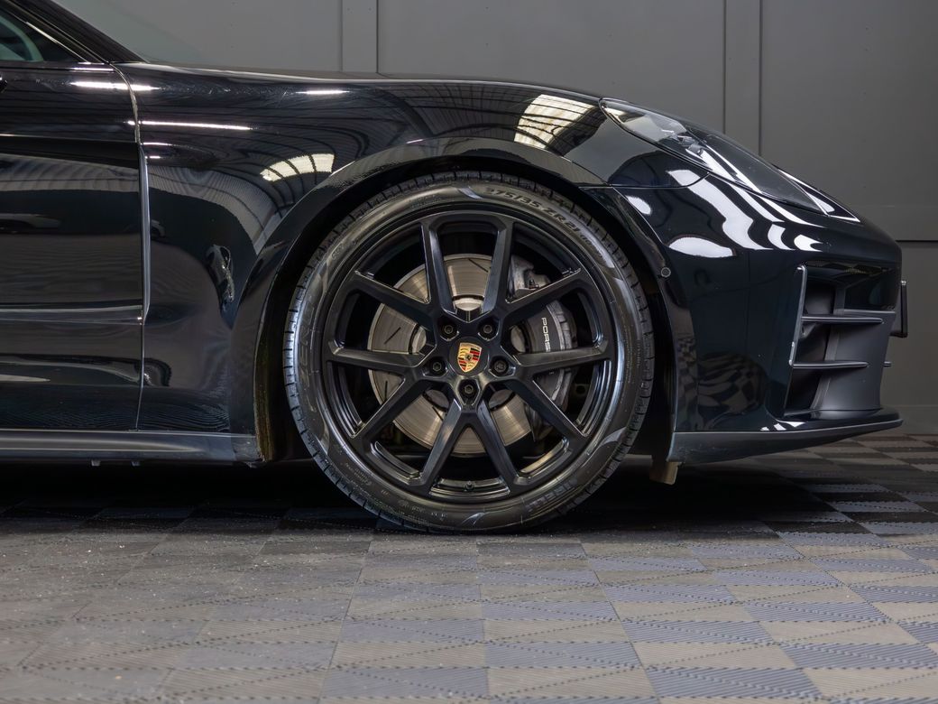 2024 Porsche Panamera