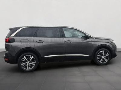 2023 Peugeot 5008