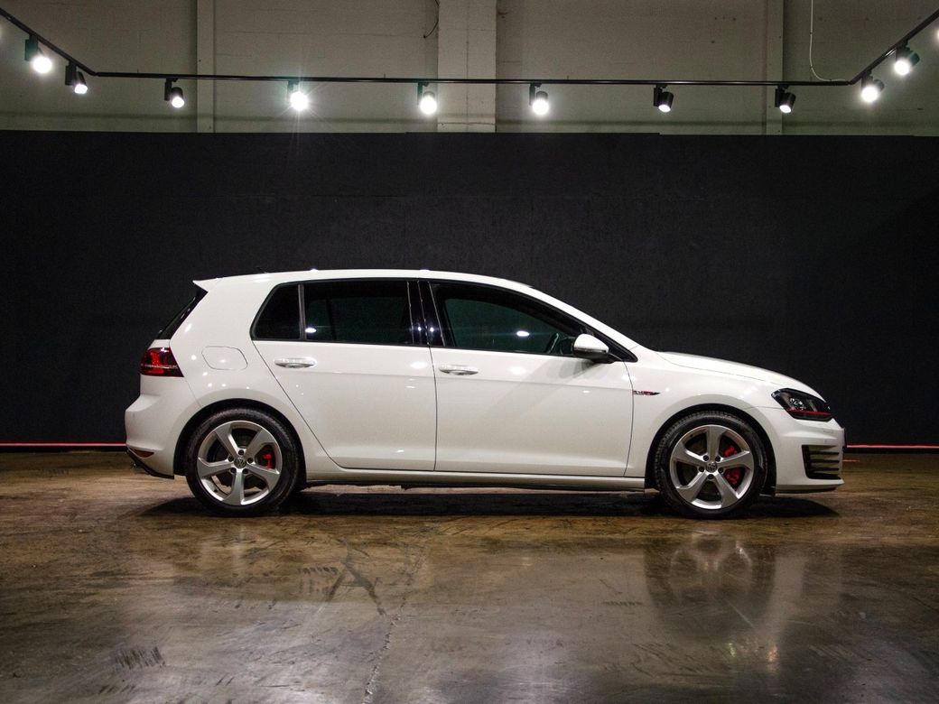 2016 Volkswagen Golf