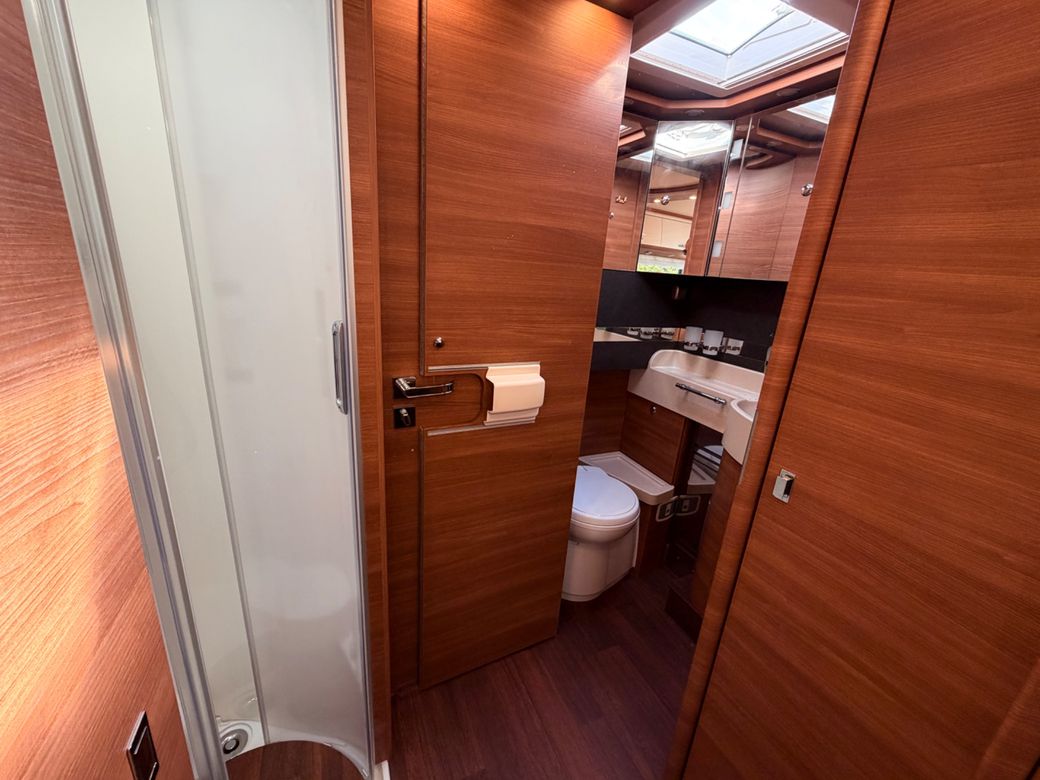 2022 CARTHAGO  CHIC C-LINE 4.9 LEL  R.H.D AUTO C1 REQUIRED 