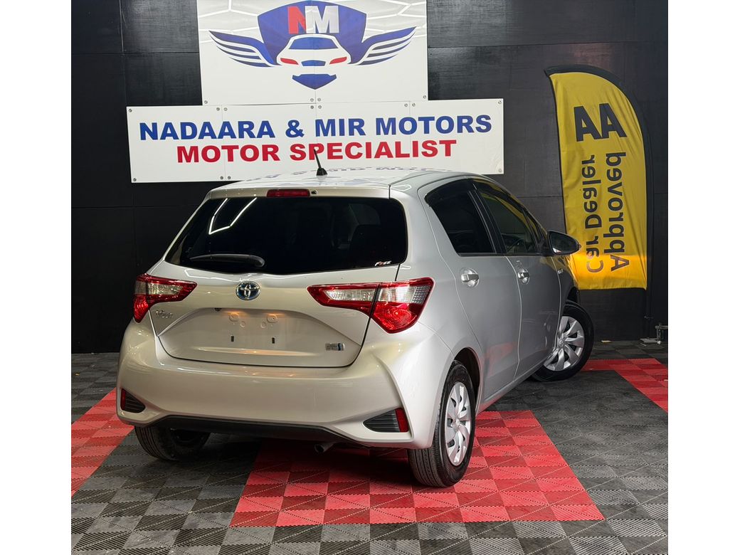 2017 Toyota Vitz