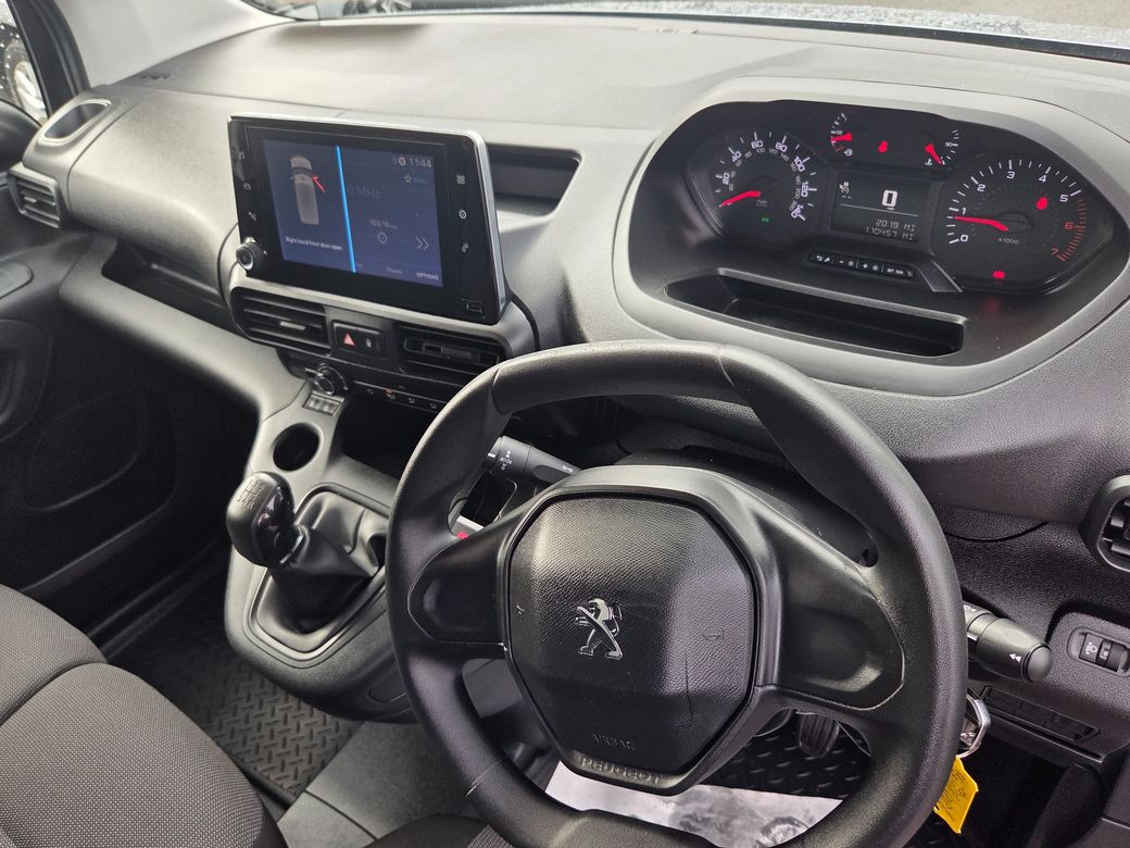 2021 Peugeot Partner
