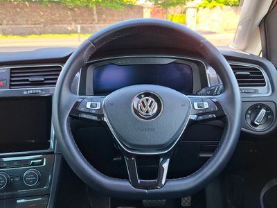 2019 Volkswagen Golf