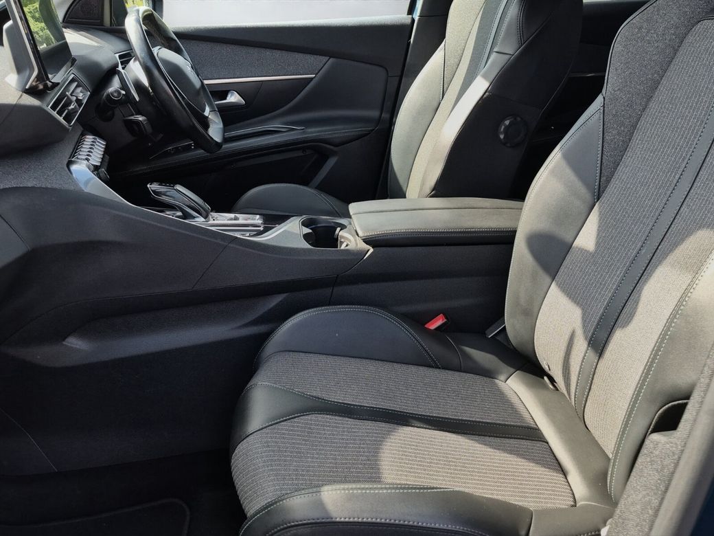2021 Peugeot 3008