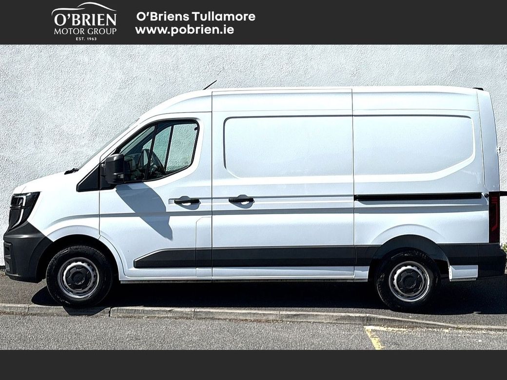 2025 Renault Master