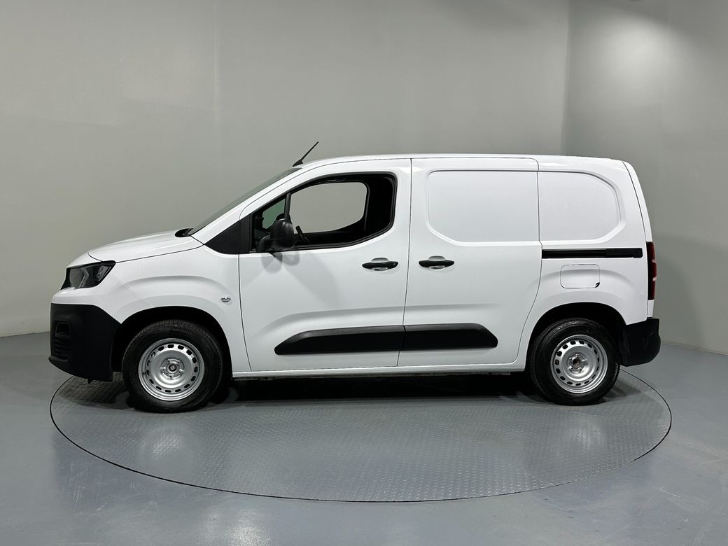 2023 Peugeot Partner