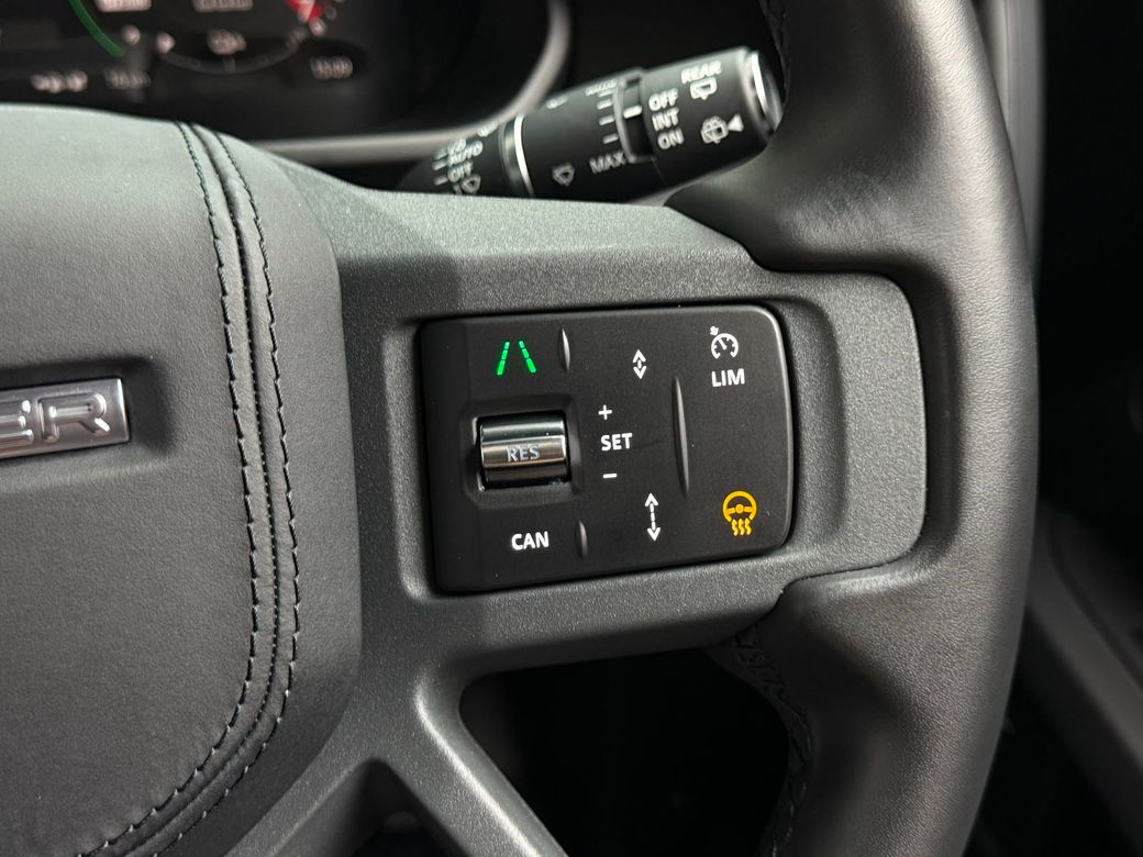 2025 Land Rover Defender