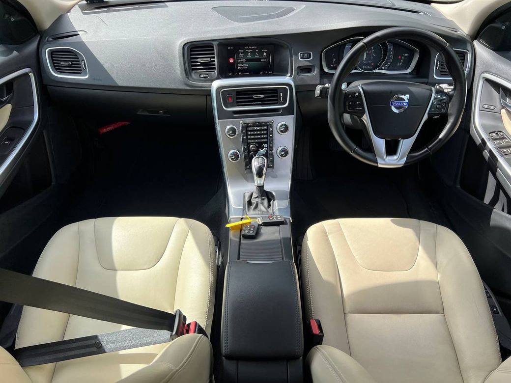 2018 Volvo V60