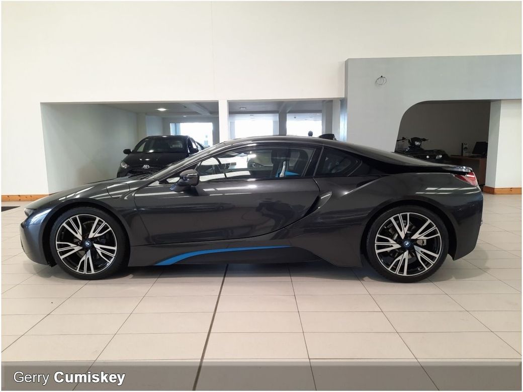 2016 BMW i8