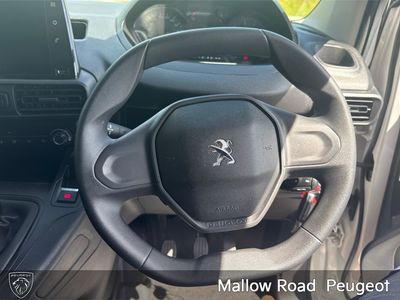 2024 Peugeot Partner