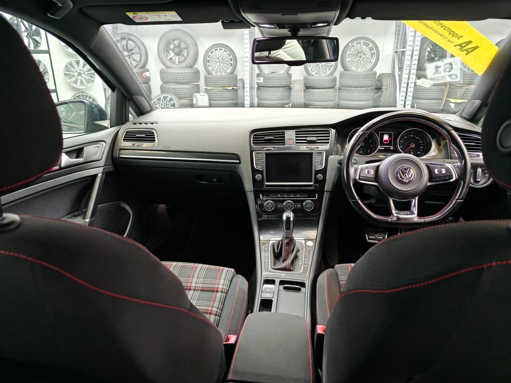 2016 Volkswagen Golf