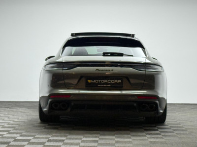 2022 Porsche Panamera