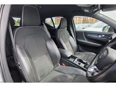 2021 Volvo XC40