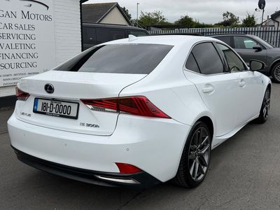 2018 Lexus IS 300h