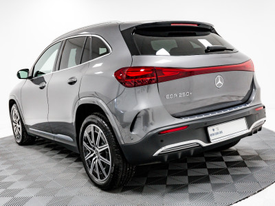 2025 Mercedes-Benz EQA