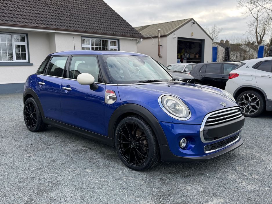2019 Mini Hatch