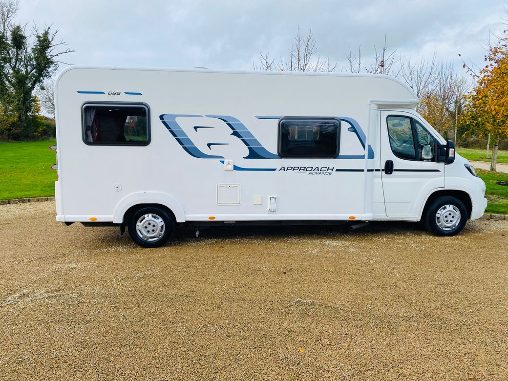 2017 BAILEY  APPROACH ADVANCE 665 LOW PROFILE R.H.D