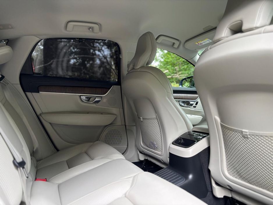 2021 Volvo S90