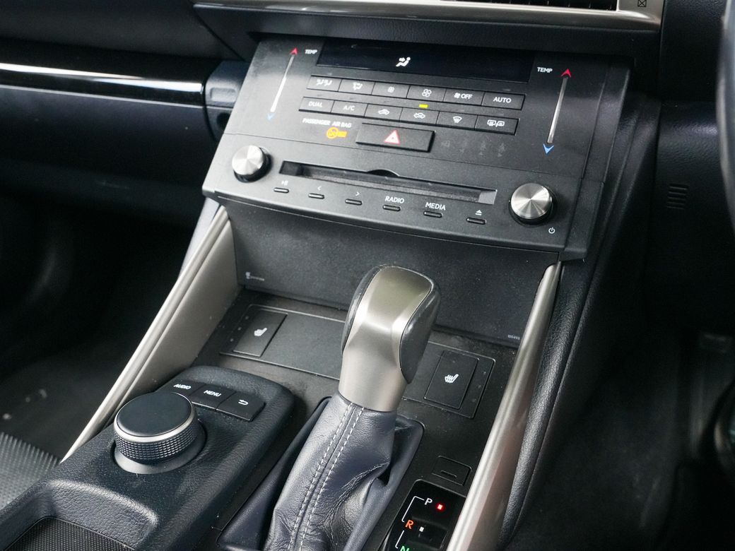 2016 Lexus IS