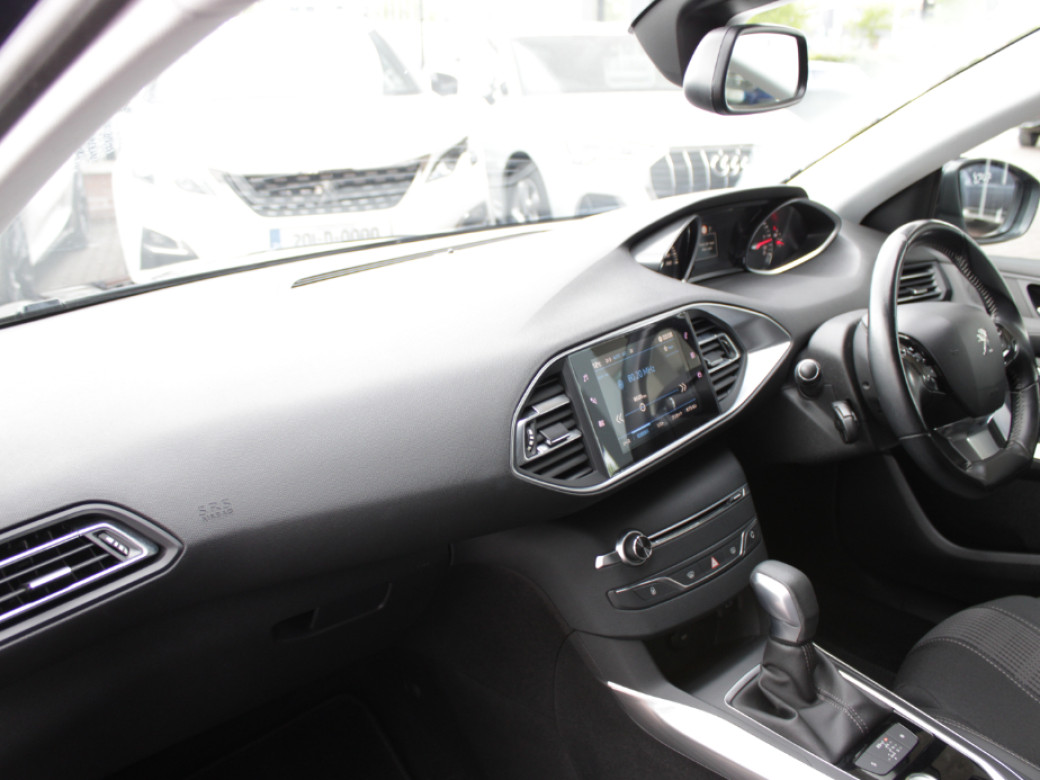 2018 Peugeot 308