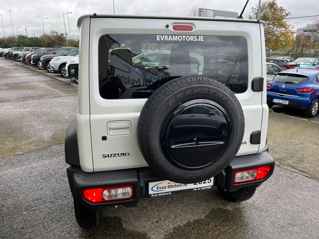 2025 Suzuki Jimny
