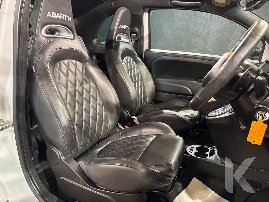 2022 Abarth 595c