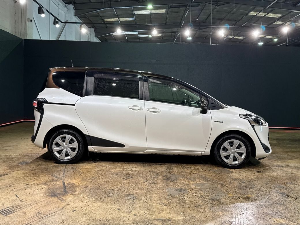 2020 Toyota Sienta