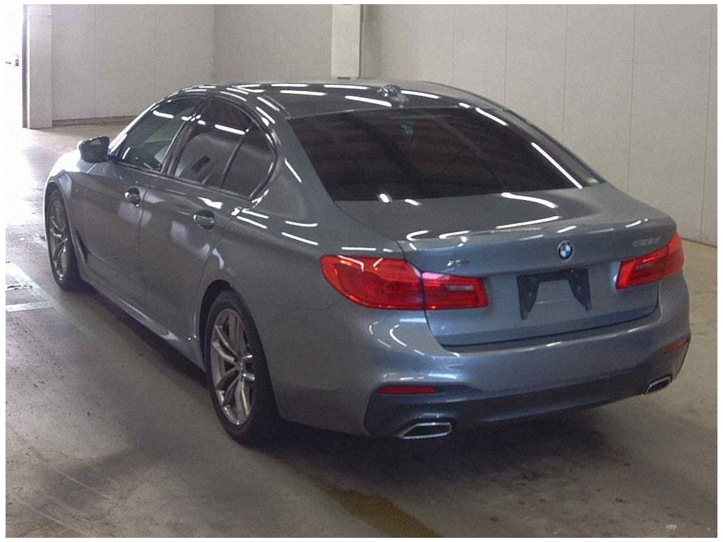 2020 BMW 523