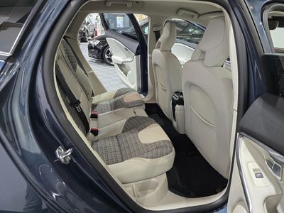 2018 Volvo V40