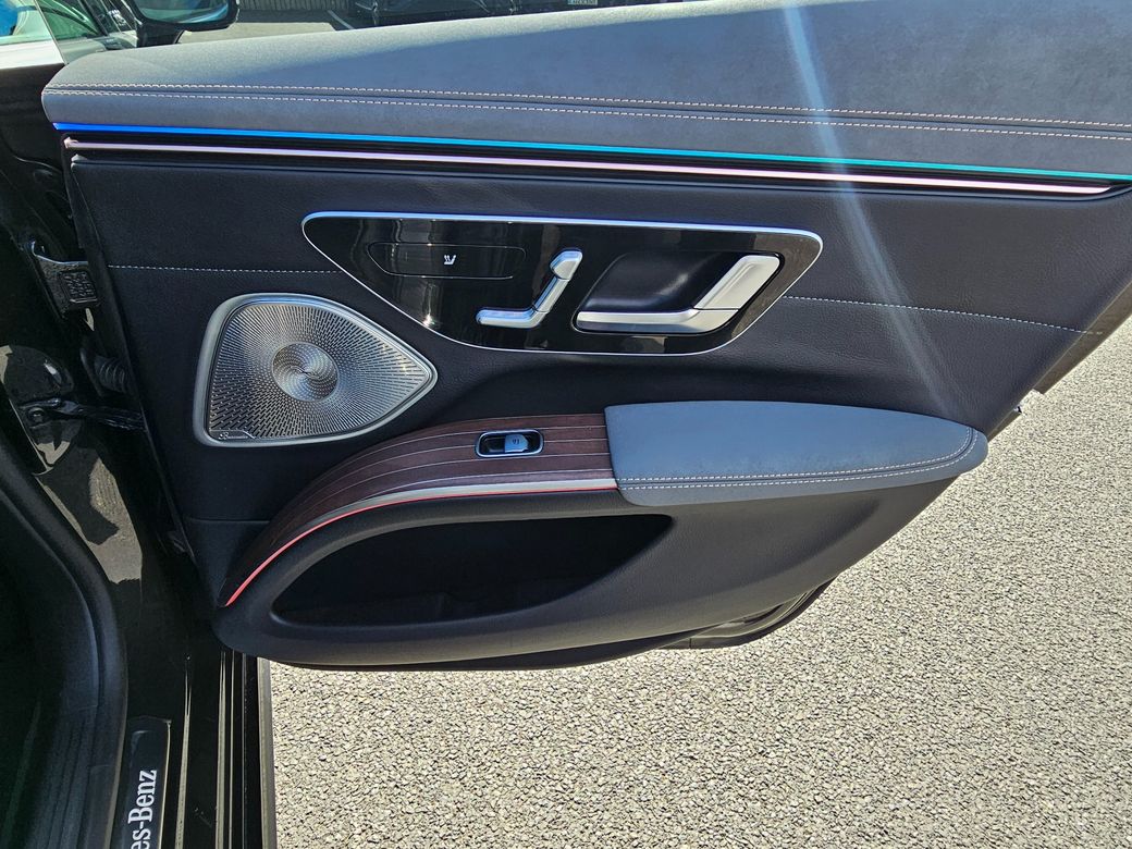 2025 Mercedes-Benz EQS