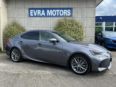 2019 Lexus IS 300h