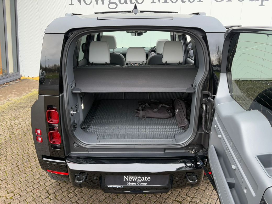 2025 Land Rover Defender