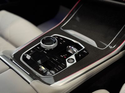 2023 BMW X7