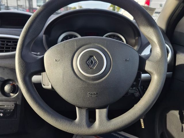2011 Renault Clio