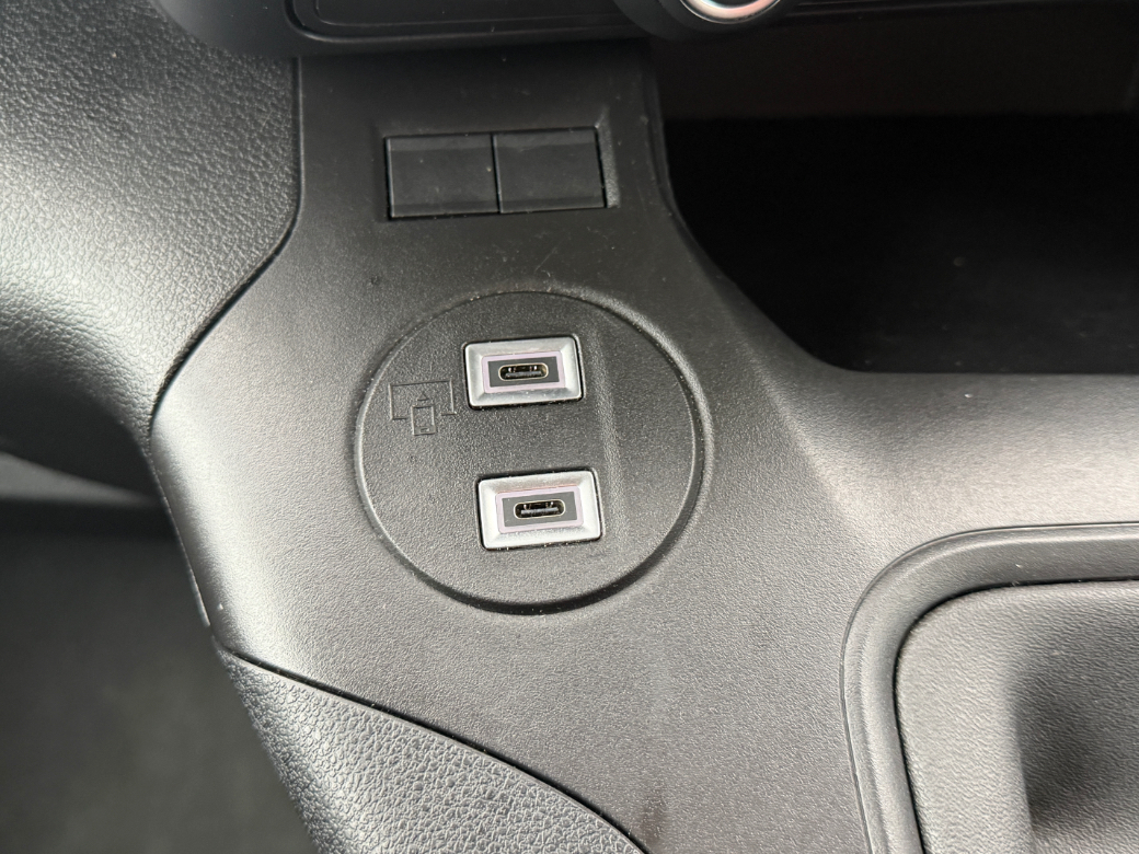 2024 Peugeot Partner