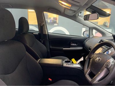 2018 Toyota Prius Alpha