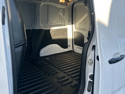 2025 Peugeot Partner