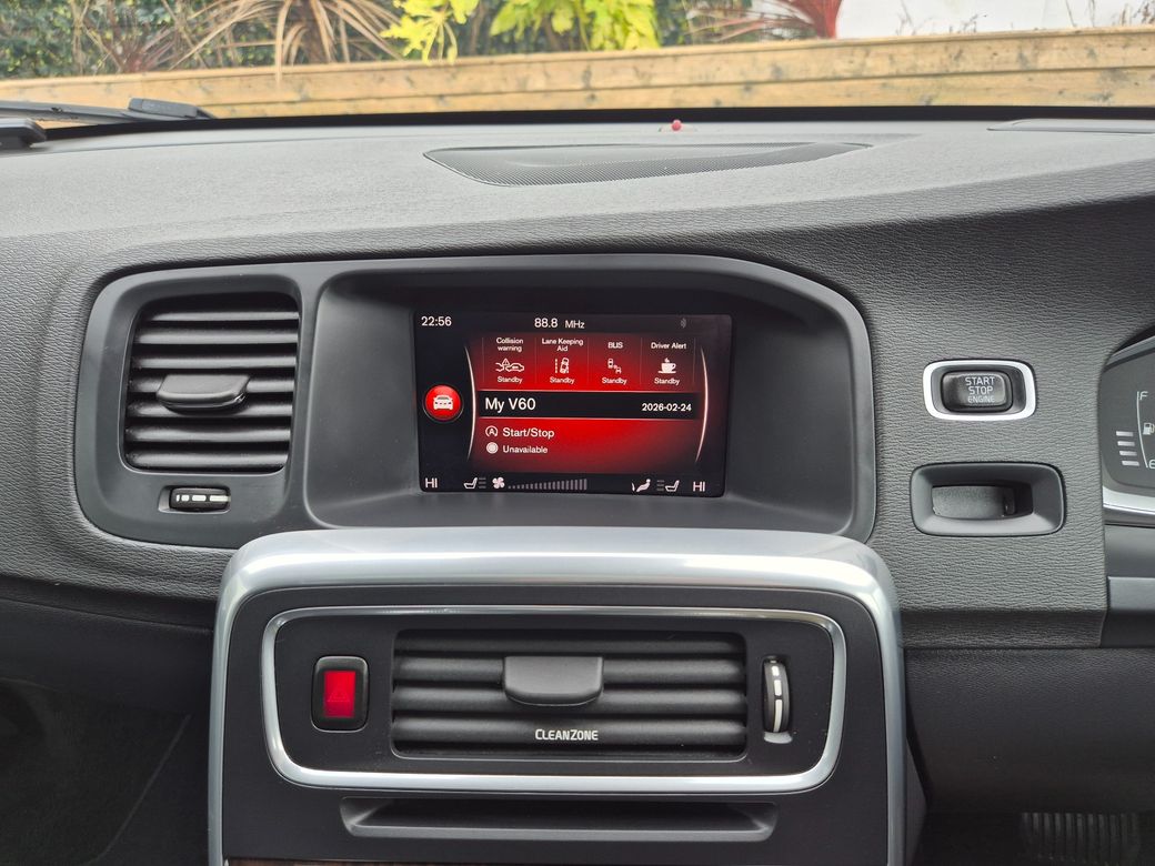 2017 Volvo V60 Cross Country