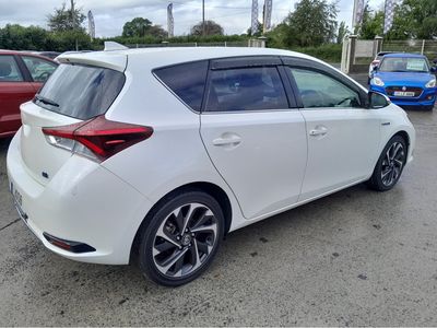 2016 Toyota Auris
