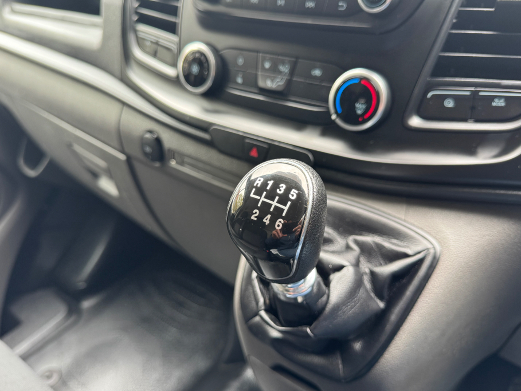 2022 Ford Transit Custom