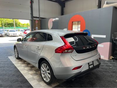 2015 Volvo V40