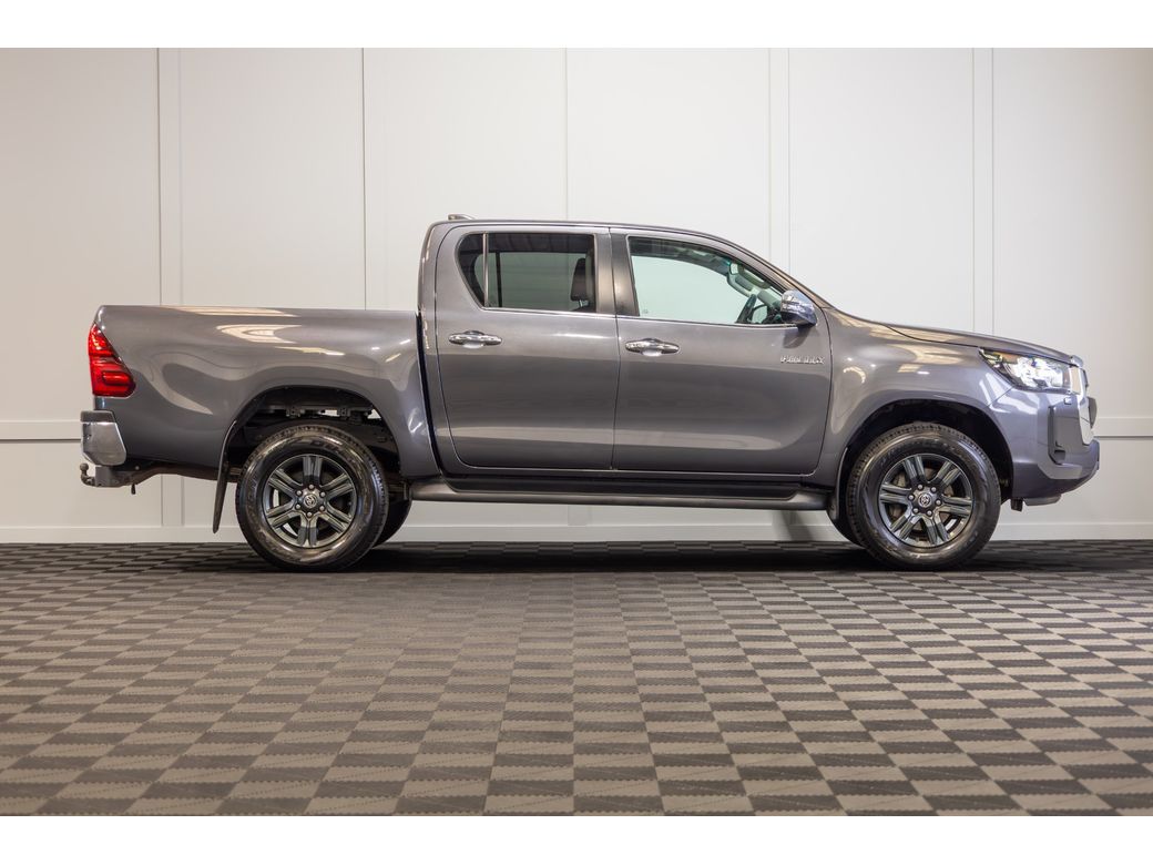 2025 Toyota Hilux