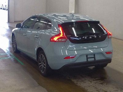 2018 Volvo V40