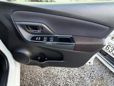 2016 Toyota Vitz