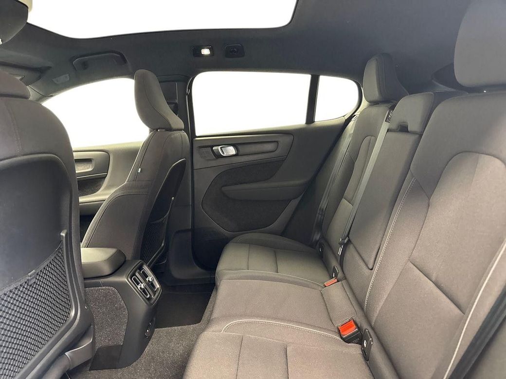 2023 Volvo C40