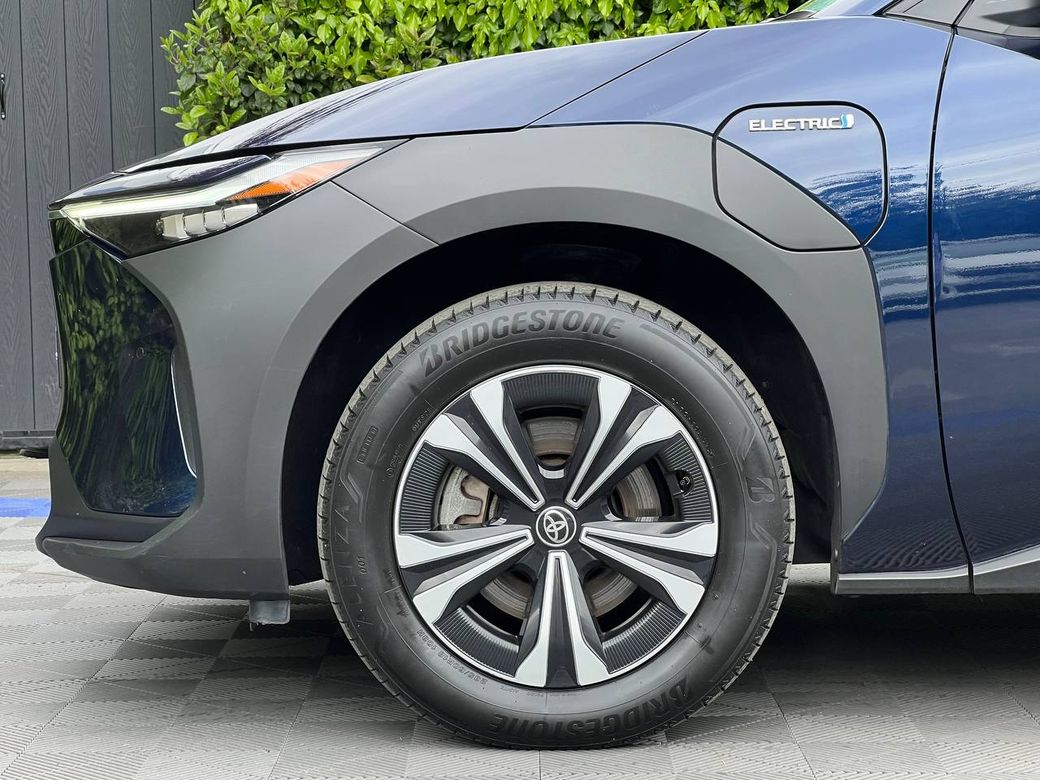 2024 Toyota bZ4X