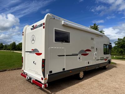 2004 CARTHAGO  M-LINER 52 R.H.D AUTO 
