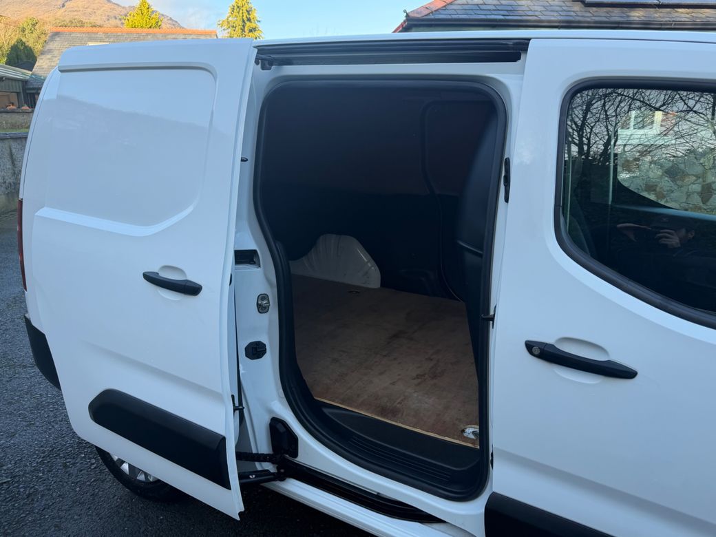 2021 Vauxhall Combo